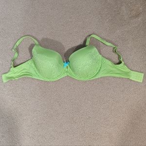 Victoria's Secret Lined Demi Bra (Size 34DDD)